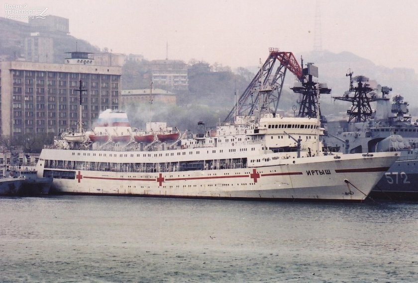 Иртыш судно Владивосток