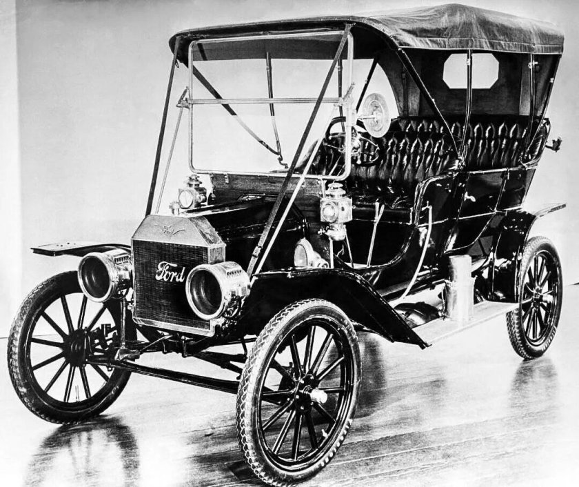 Первый автомобиль Генри Форда 1908
