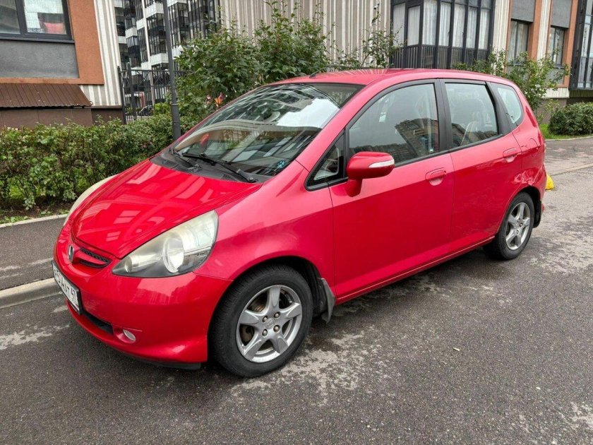 Honda fit 2002