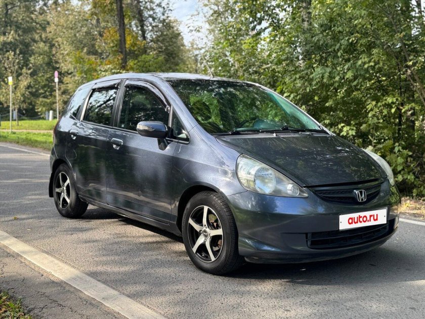 Хонда фит 2006 года