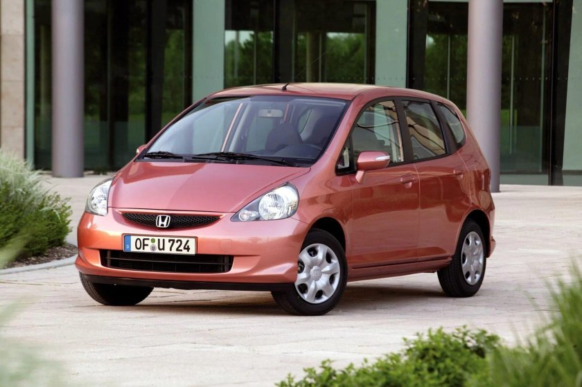 Honda Fit/Jazz первое поколение