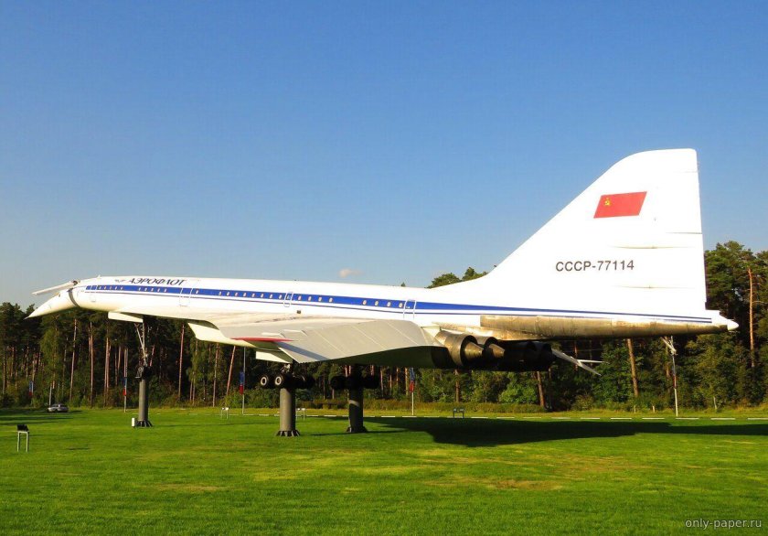 Сверхзвуковой пассажирский самолет ту-144