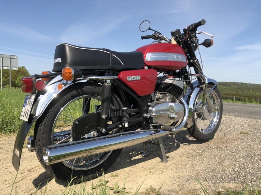 Мотоцикл ява 350 634