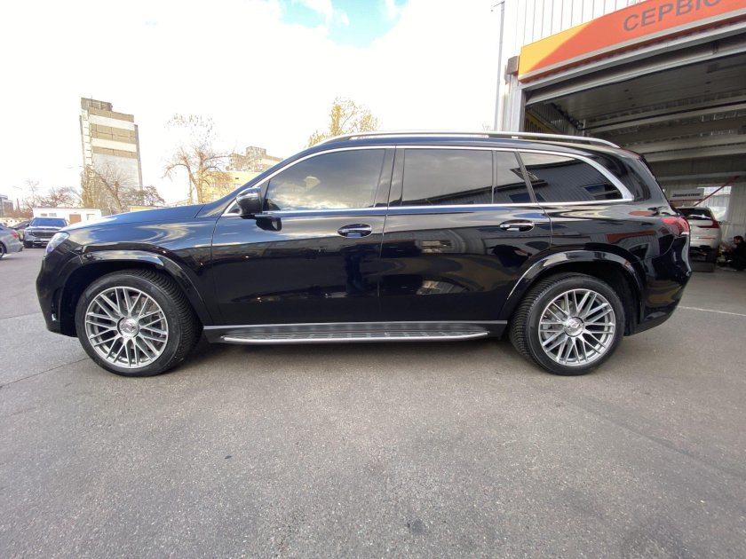 Диски на GLS r22