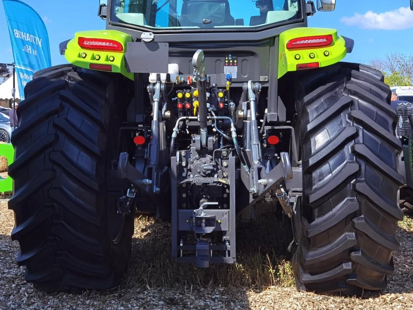 Зумлион трактор