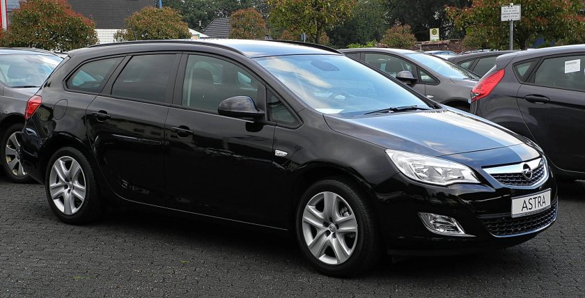 Opel Astra j 2012 универсал