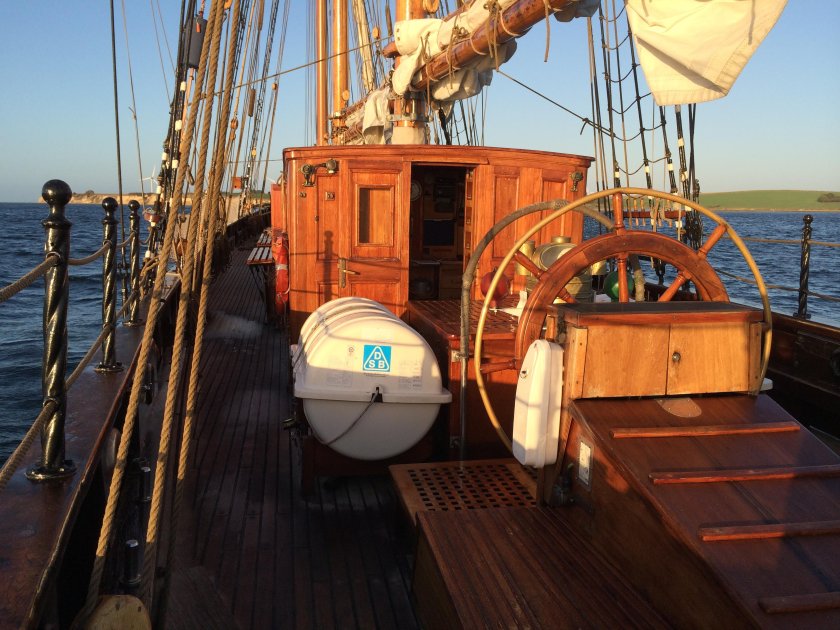 Палуба яхты тик