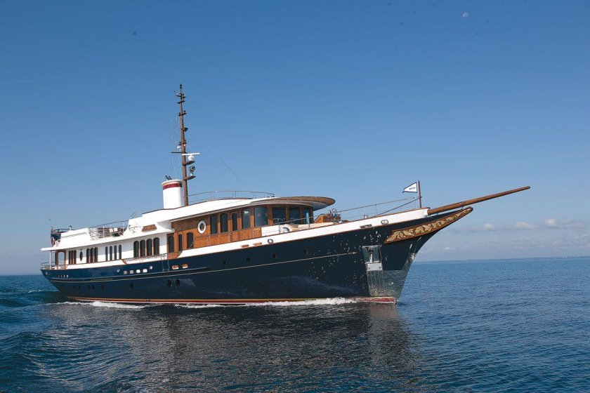 Яхта Мальтис Фалькон