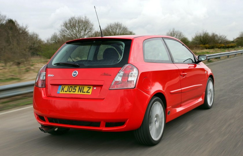 Фиат Стило хэтчбек