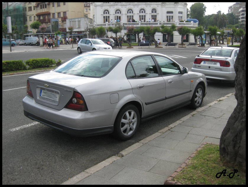 Шевроле Эванда 2004