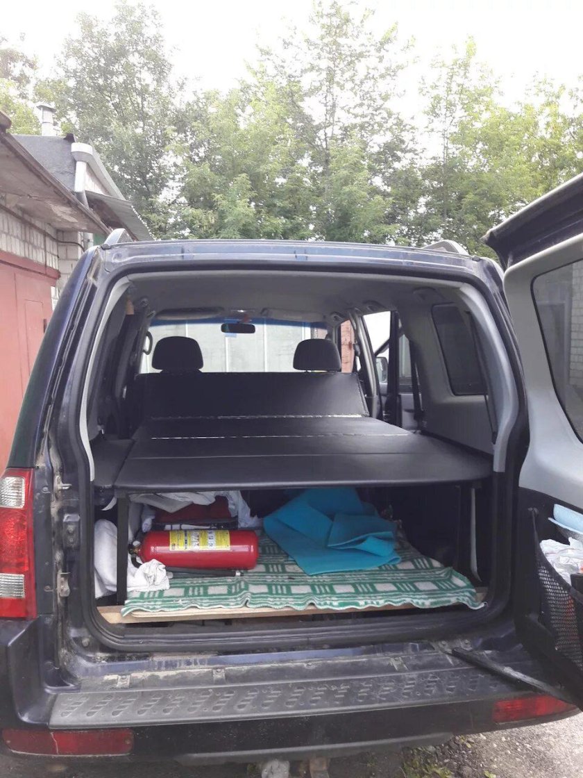 Полка-спальник в багажник уаз патриот