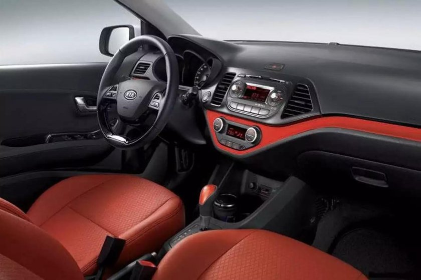 Kia Picanto 2012 салон