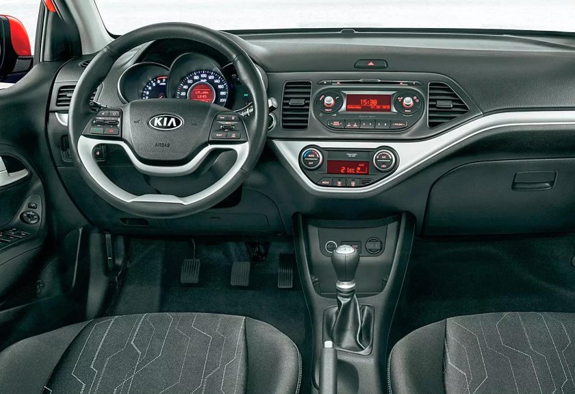 Киа Пиканто 2012 салон