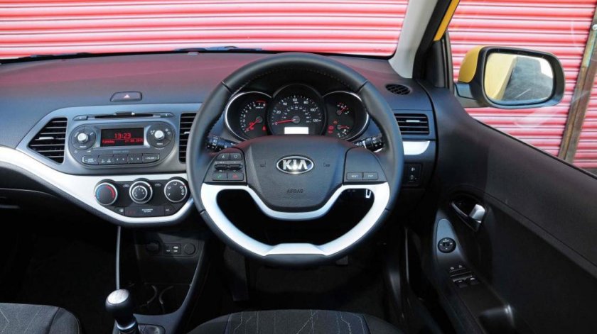 Kia Picanto 2011 салон