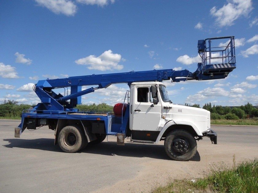 Автовышка ЗИЛ 22 метра телескопическая