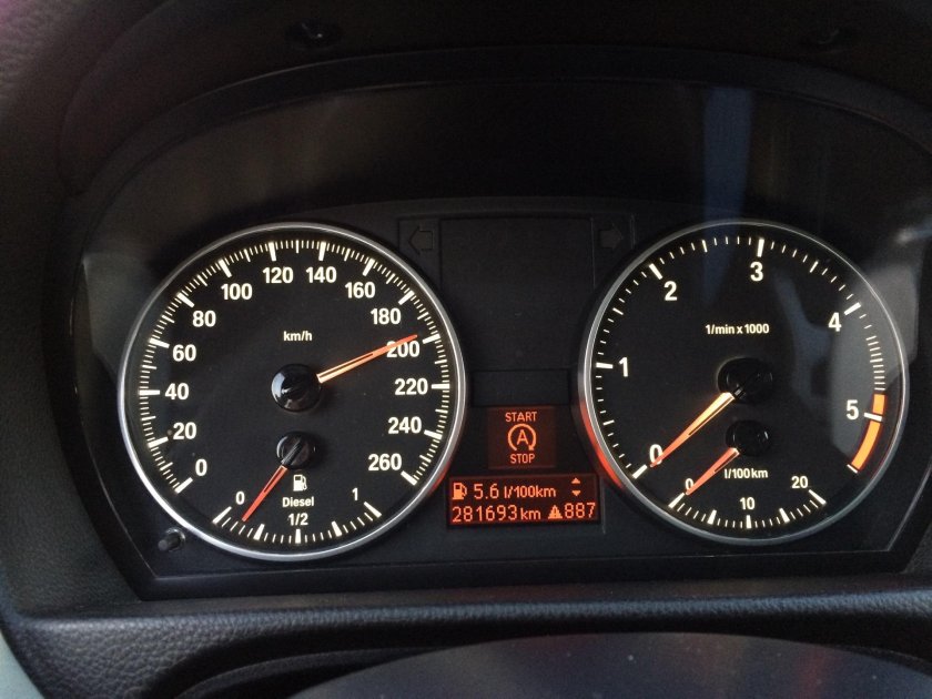 Панель приборов БМВ е83