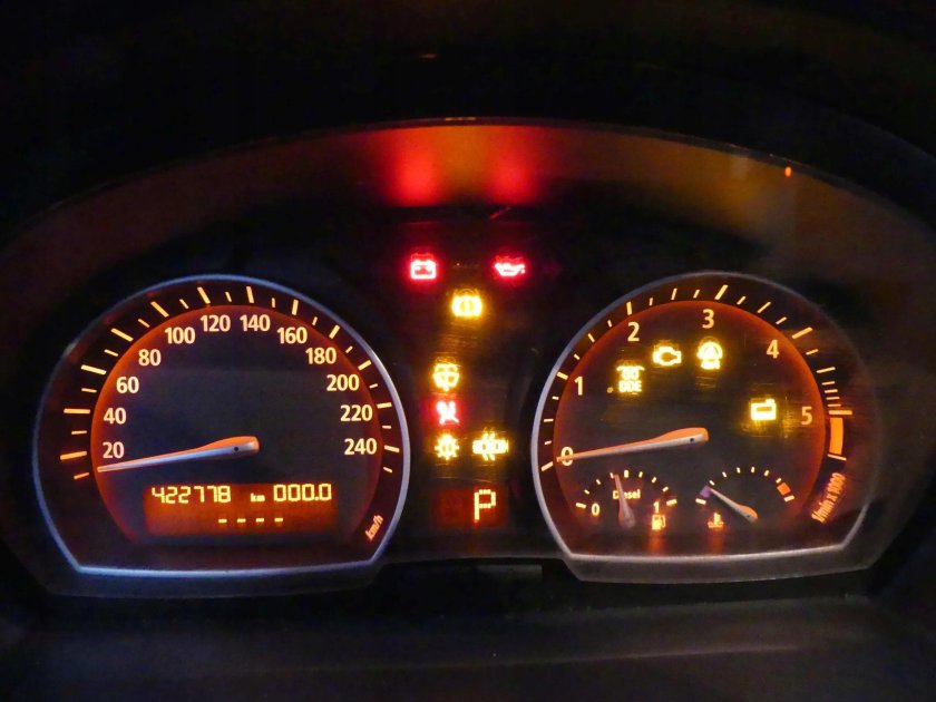 Приборная панель BMW x3 e83