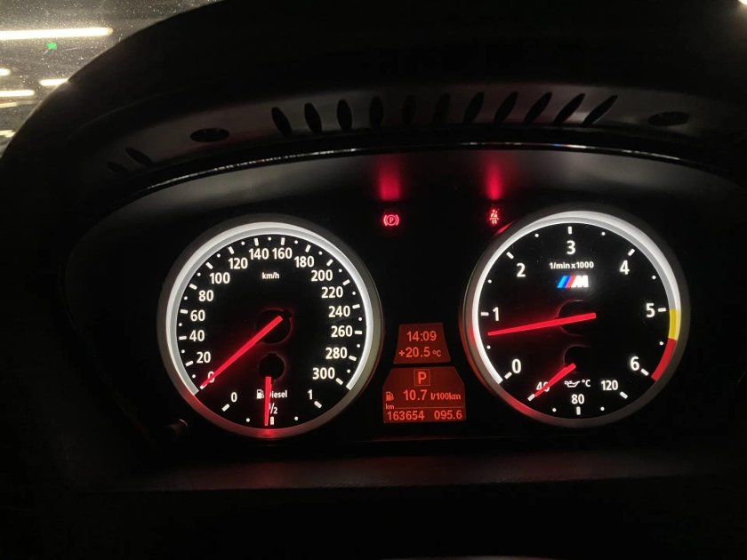 Приборка от м5 в 530д