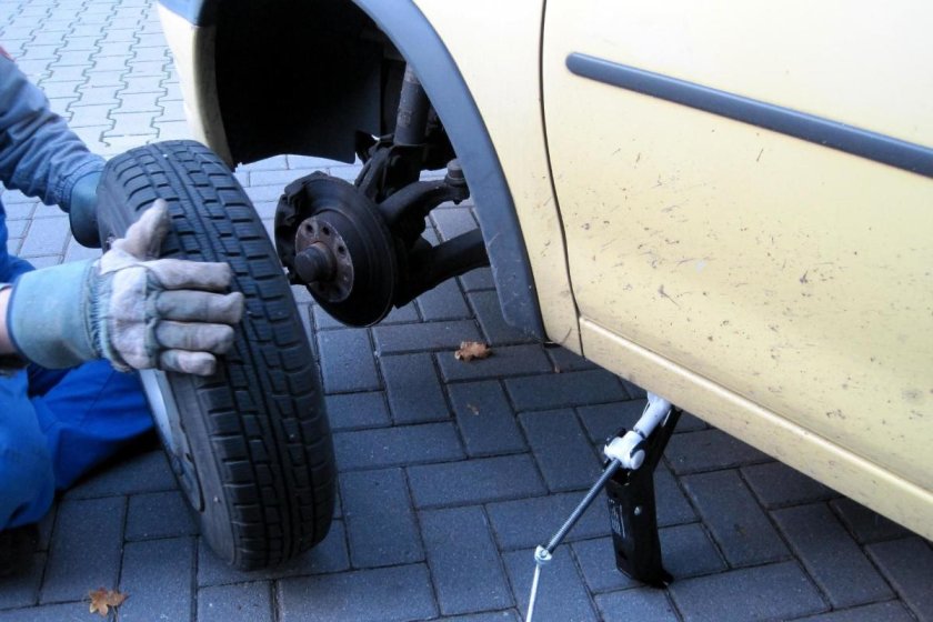 Колесо сломалось