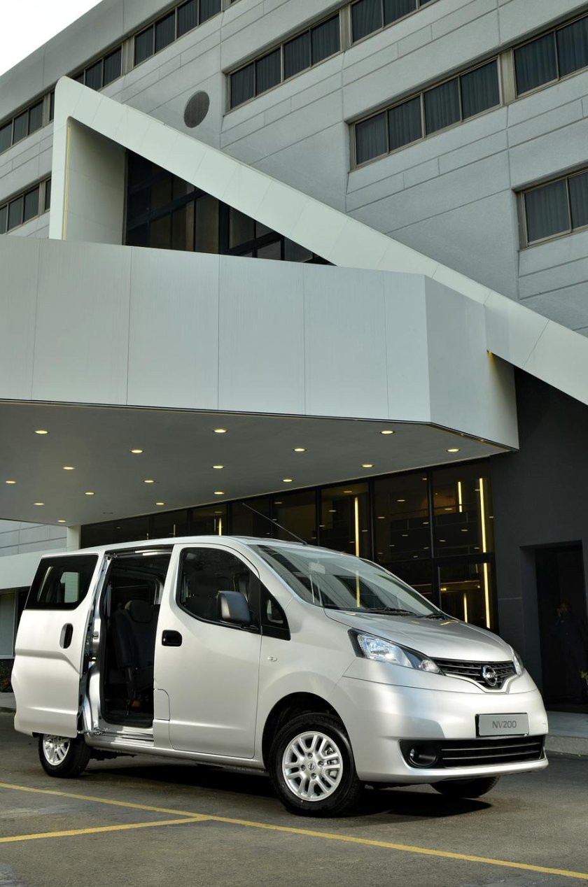 Nissan nv200