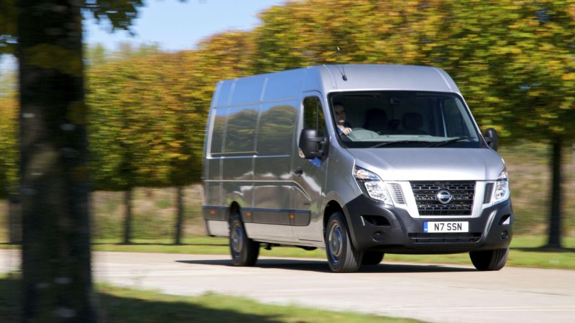 Ниссан нв 400