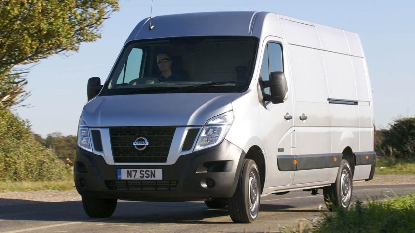 Nissan nv400 2010-