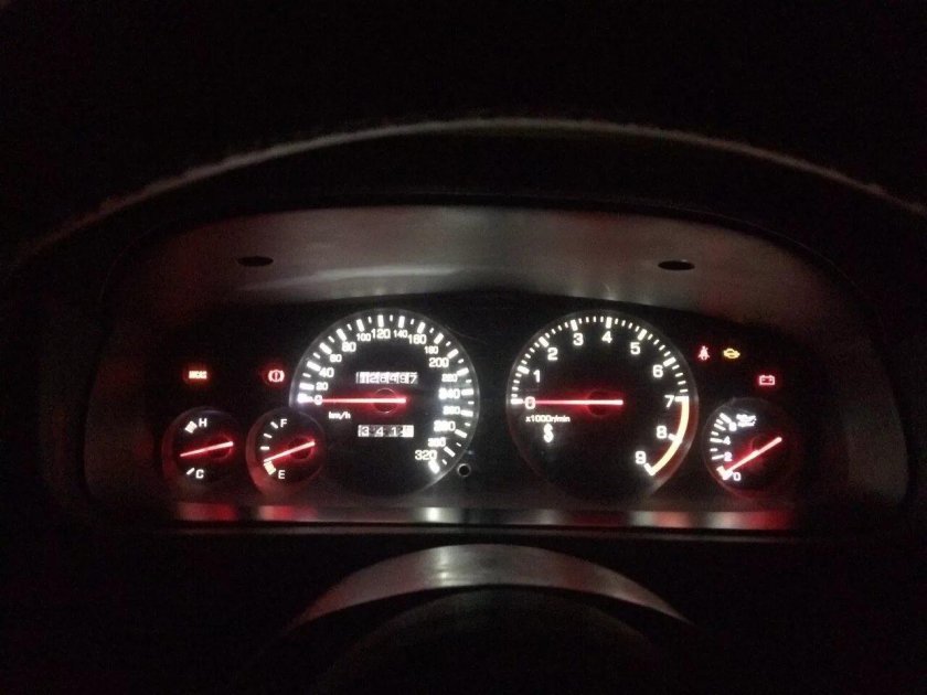 Приборная панель Skyline r34