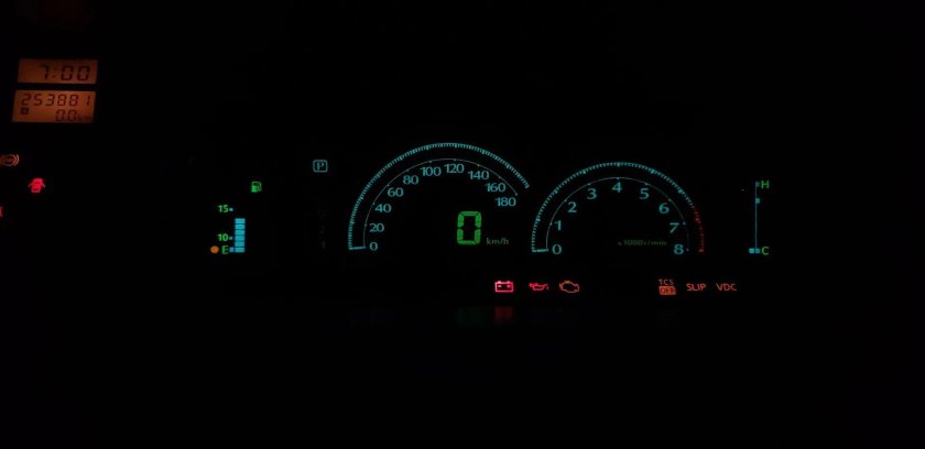 Панель приборов Ниссан Глория му34