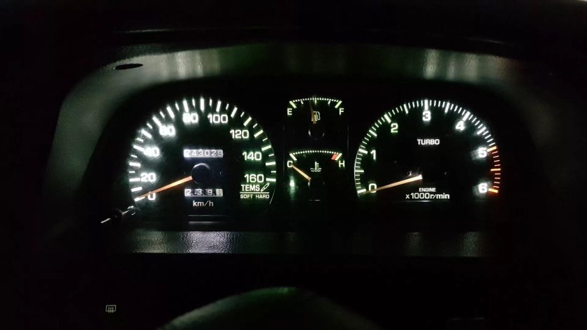 Панель приборов Тойота мастер айс Сурф