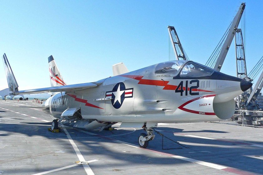 F 8 crusader