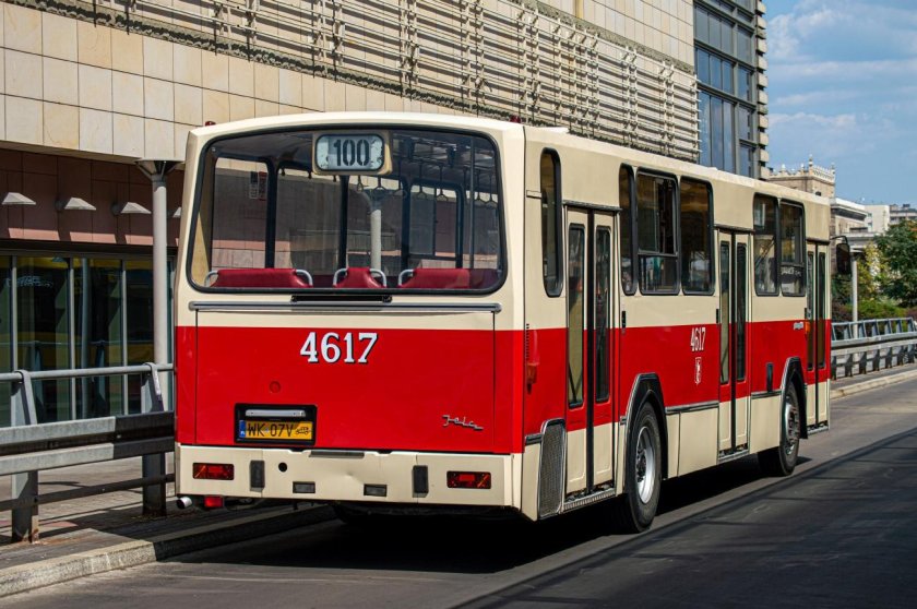 Старые автобусы