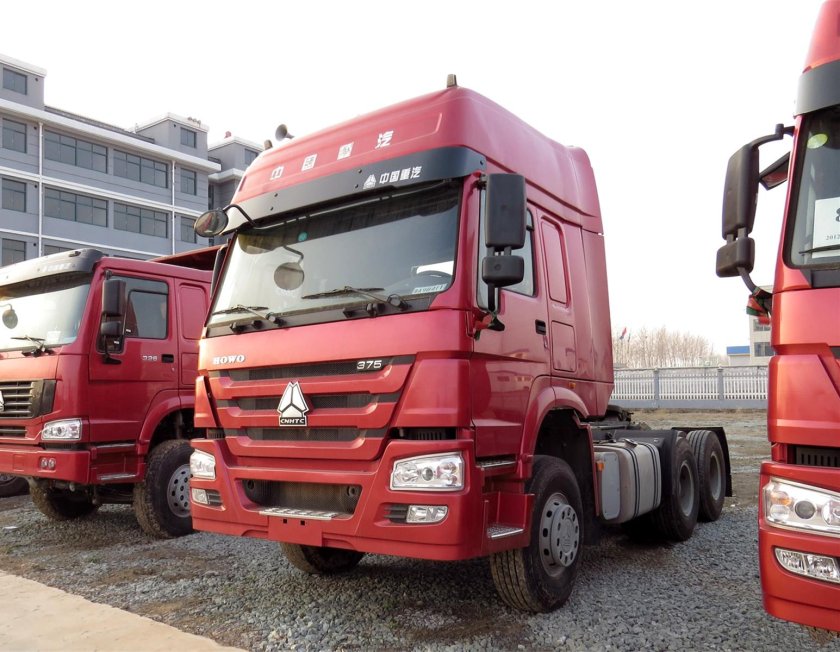 Тягач HOWO zz4327s3247e