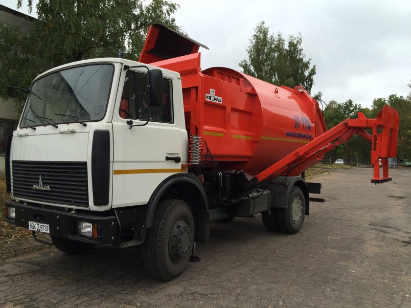 Ко-449-41 на шасси МАЗ 4380р2