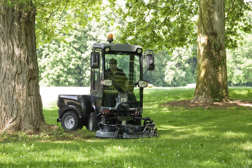 Karcher mc50 Advanced подметально-уборочная машина