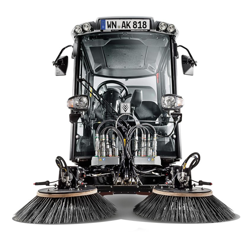 Коммунальная машина Karcher MC 130