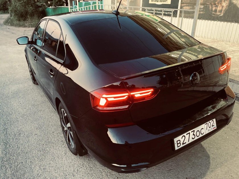 Тонировка поло лифтбек