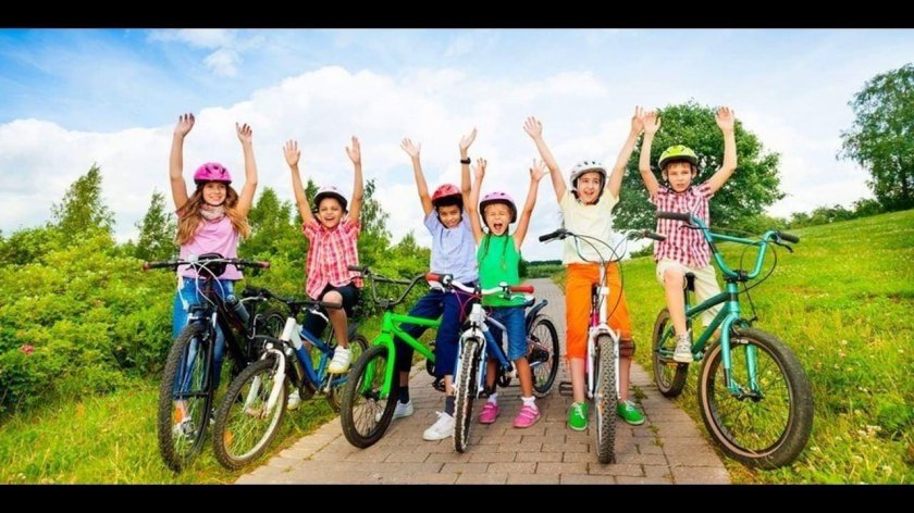 Катание на велосипеде дети