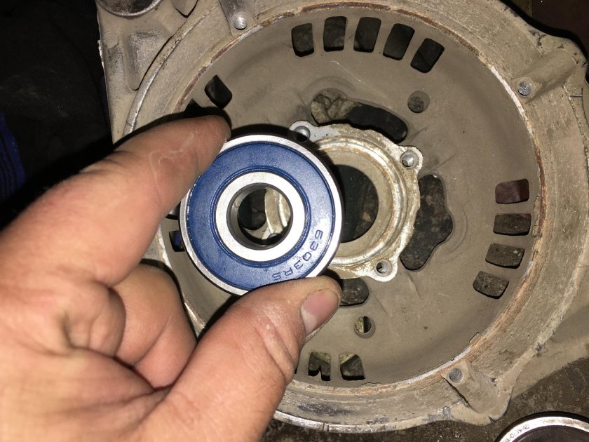 Подшипники генератора ВАЗ 2110