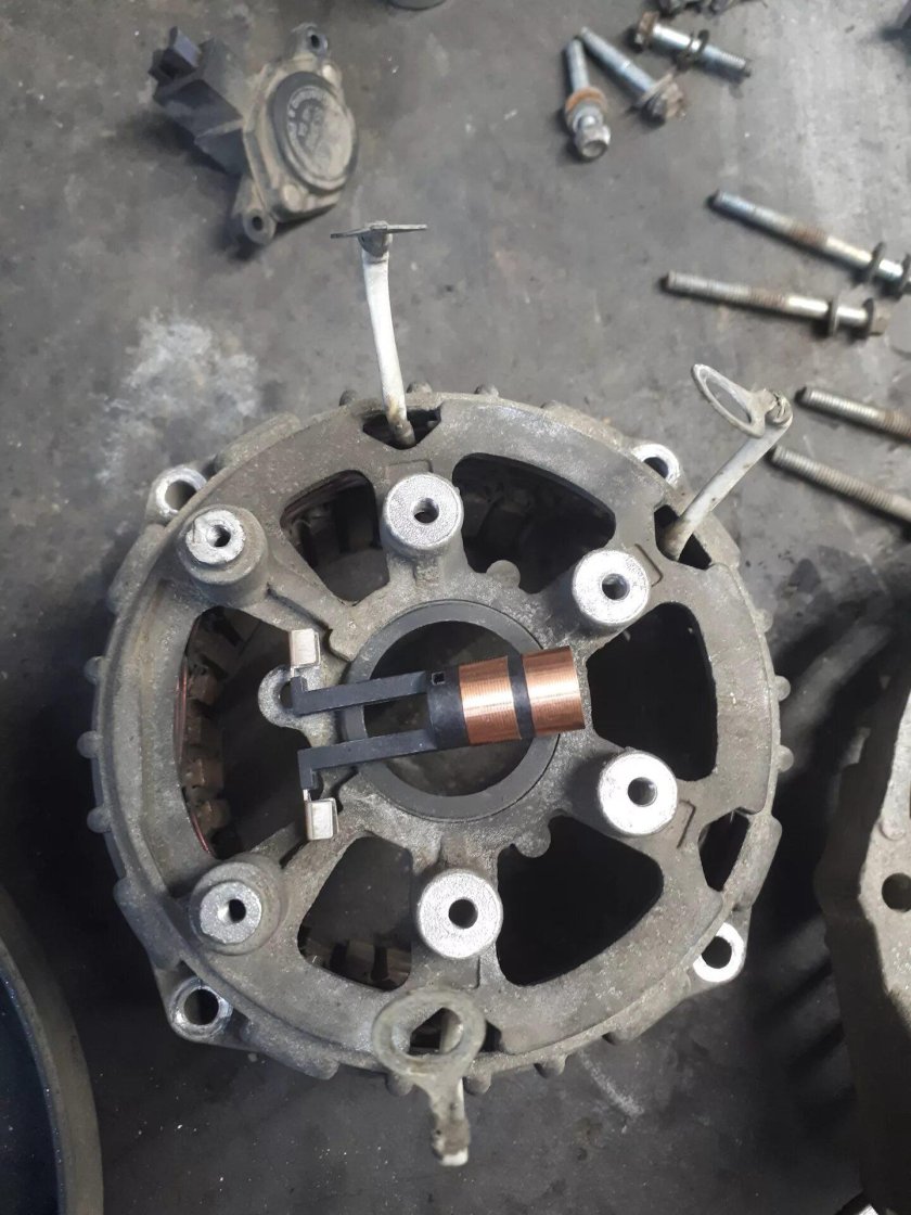 Генератор ваз 2114