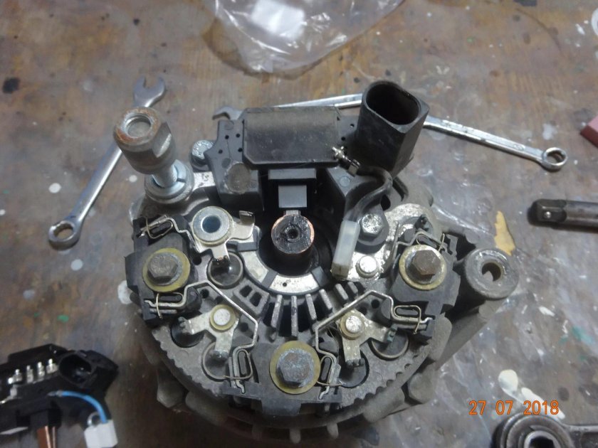 Генератор ВАЗ 2113