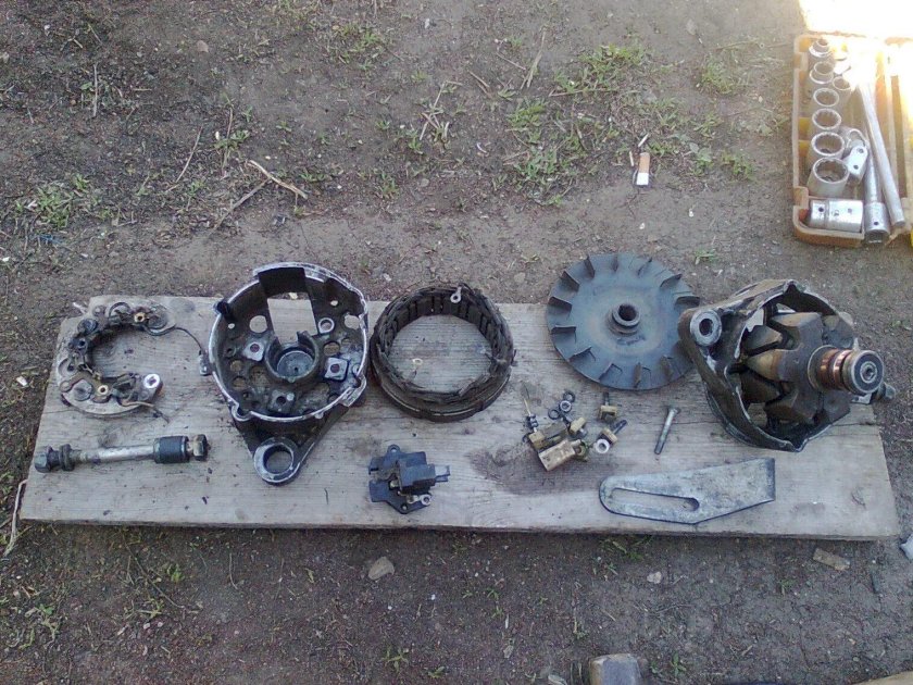 Генератор ВАЗ 2108 В разборе