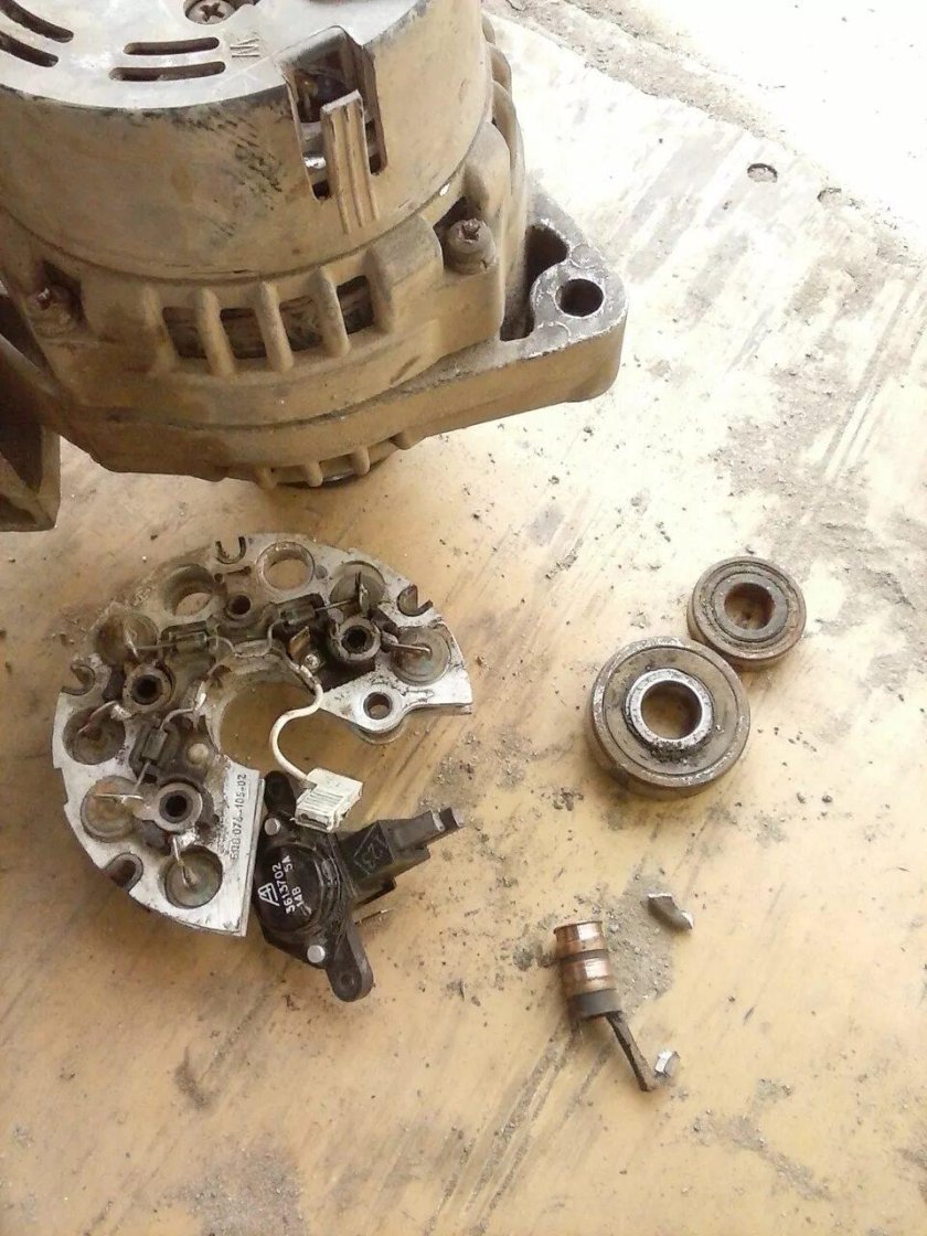 Генератор ВАЗ 2114 инжектор 8