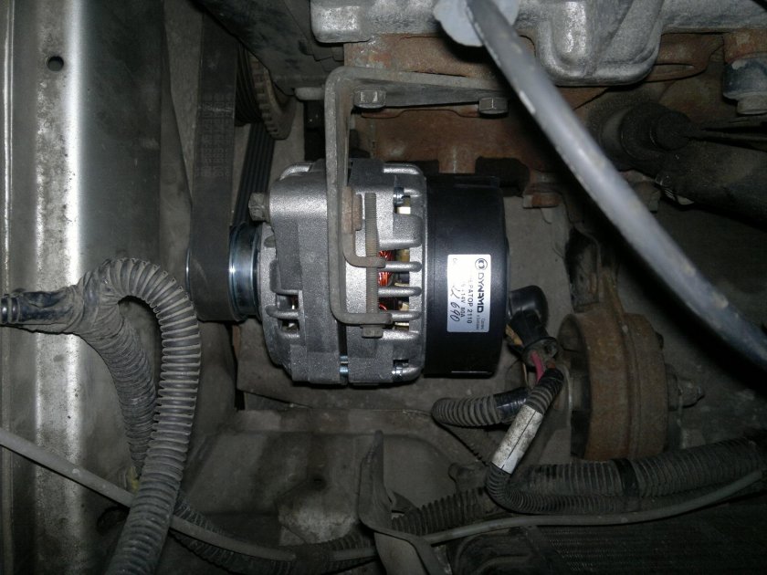 Генератор от ВАЗ 2114