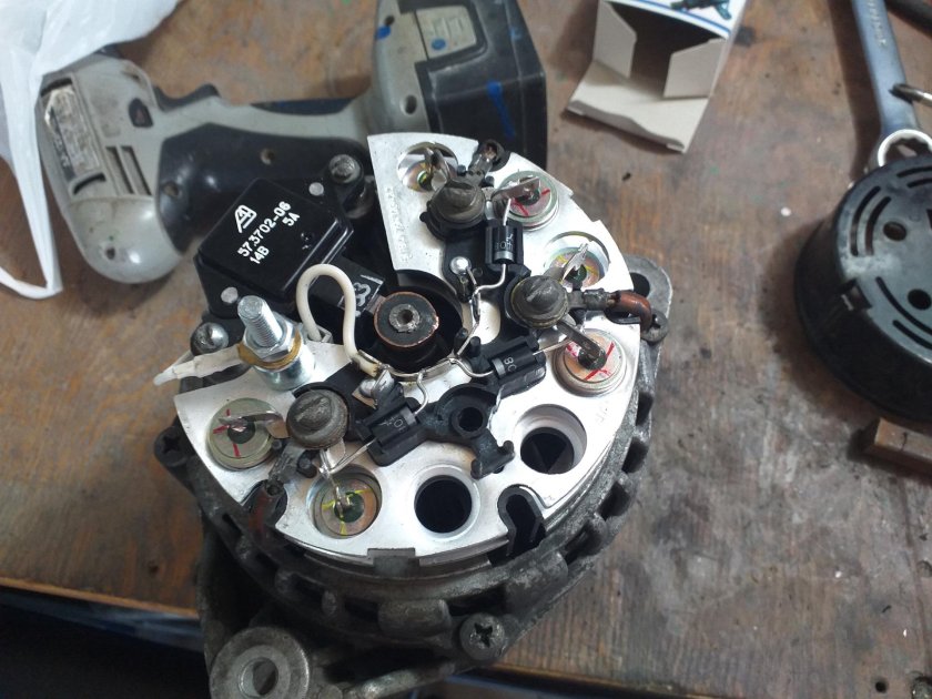 Генератор Приора 16 клапанов