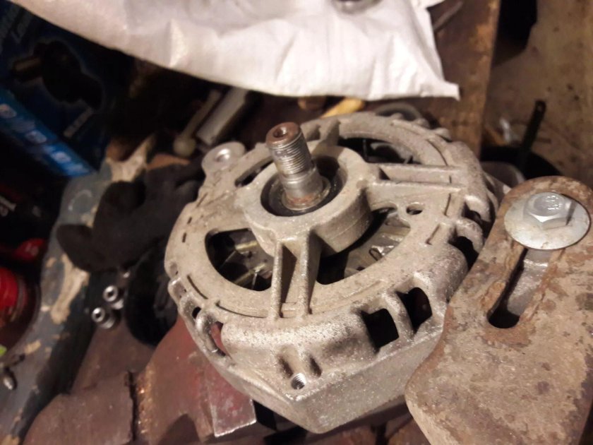 Генератор ВАЗ 2113