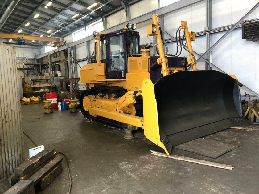 Новый бульдозер ЧЕТРА