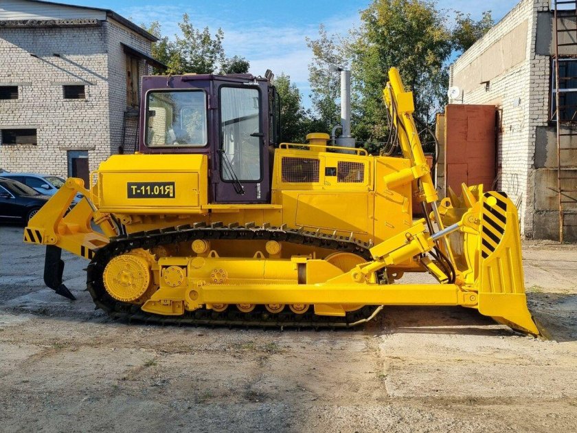 Бульдозер чтз б10м