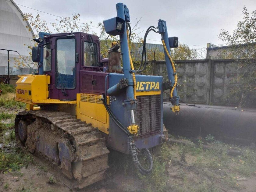 Бульдозер четра т11 болотоход