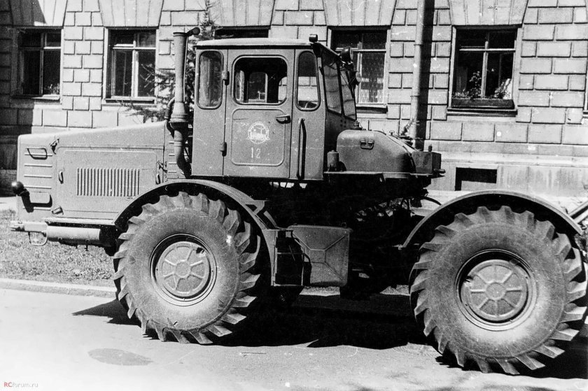 К700 Кировец трактор