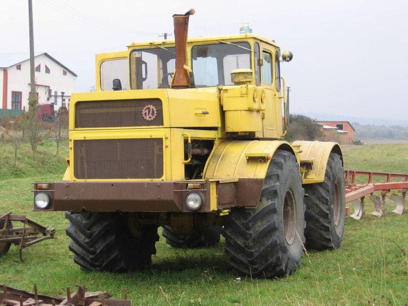 К700 Кировец трактор новый